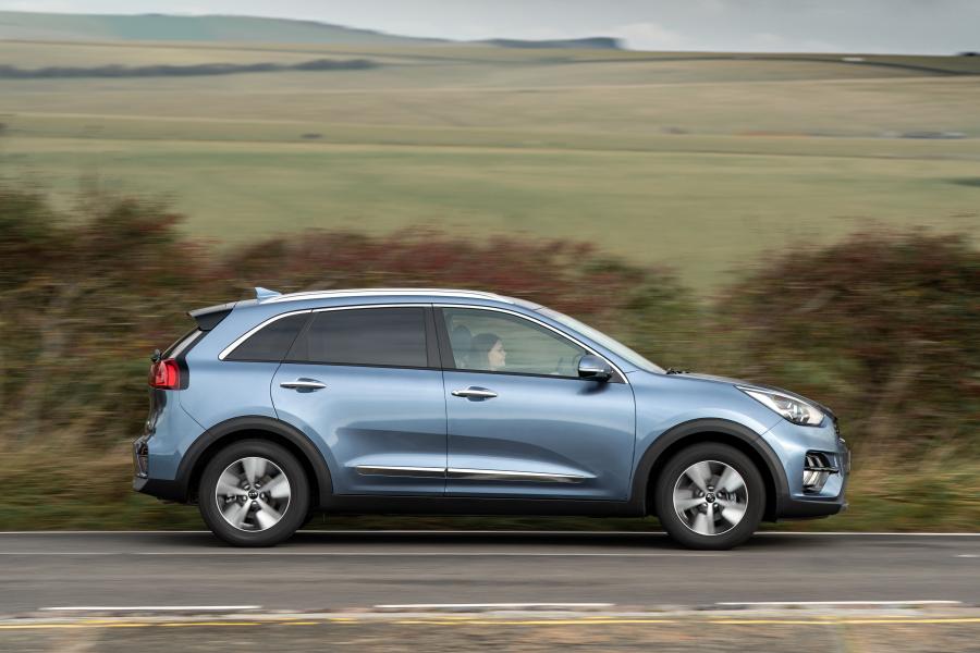  Kia Niro Plug-In Hybrid (DE) 2019 года  (UK) (фото 11 из 40)